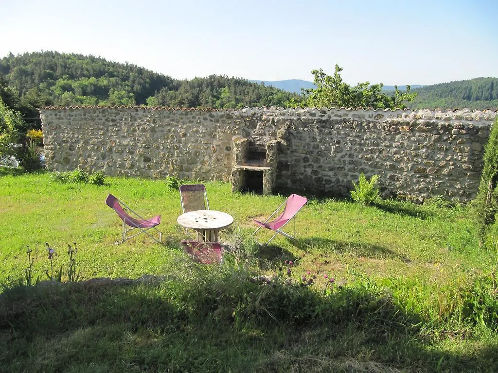Le Petit Rias Gite Soleil Saint Maurice en Chalencon Holiday home